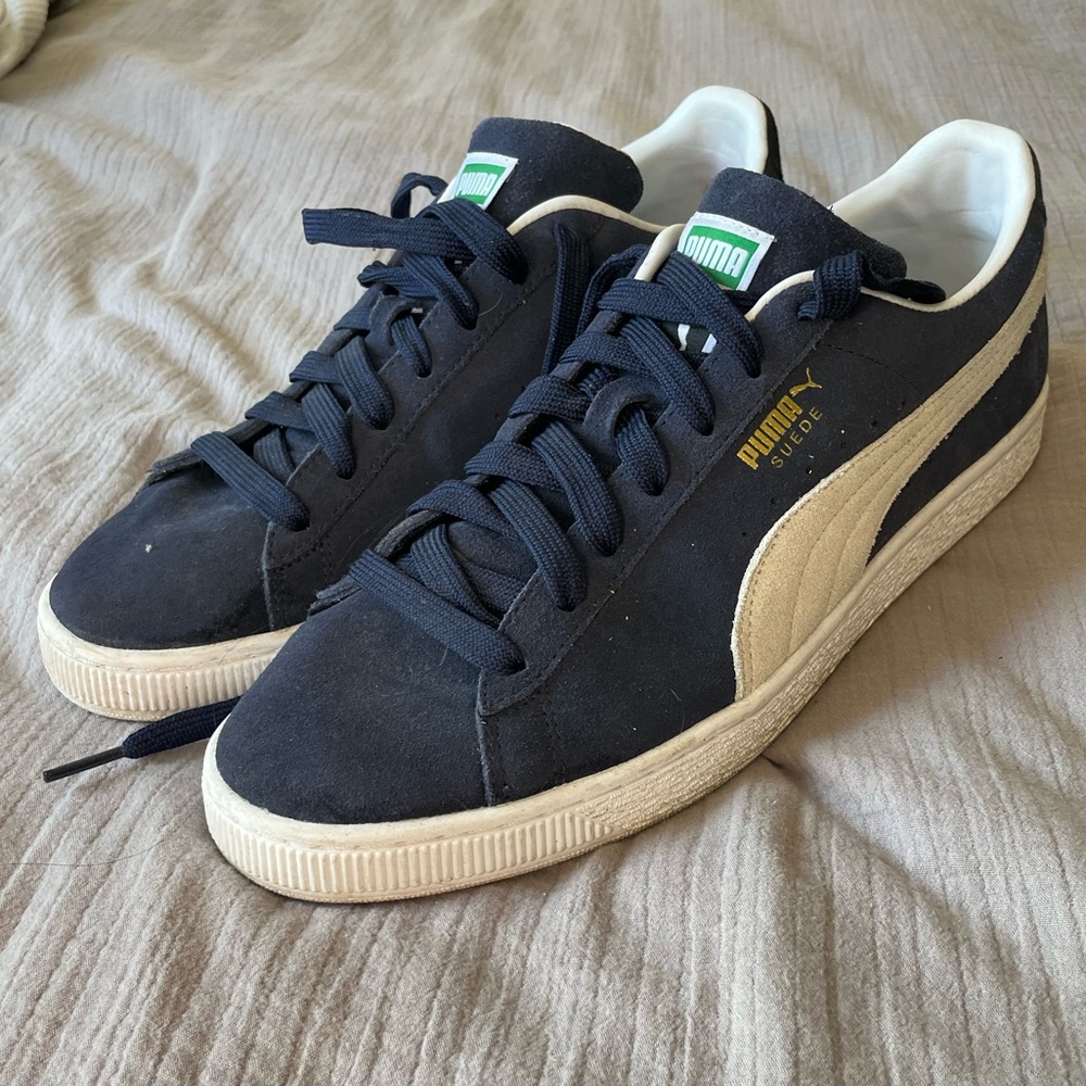 Suede Puma Sneakers - Navy